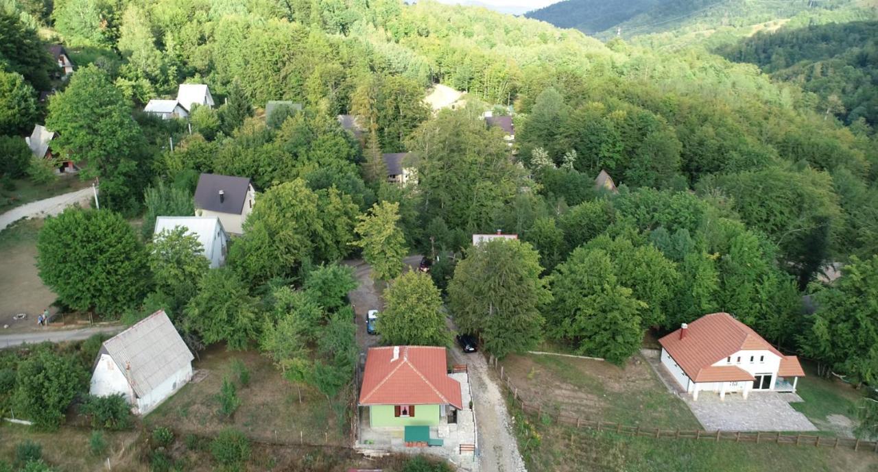קולאסין Green Eco Cottage מראה חיצוני תמונה